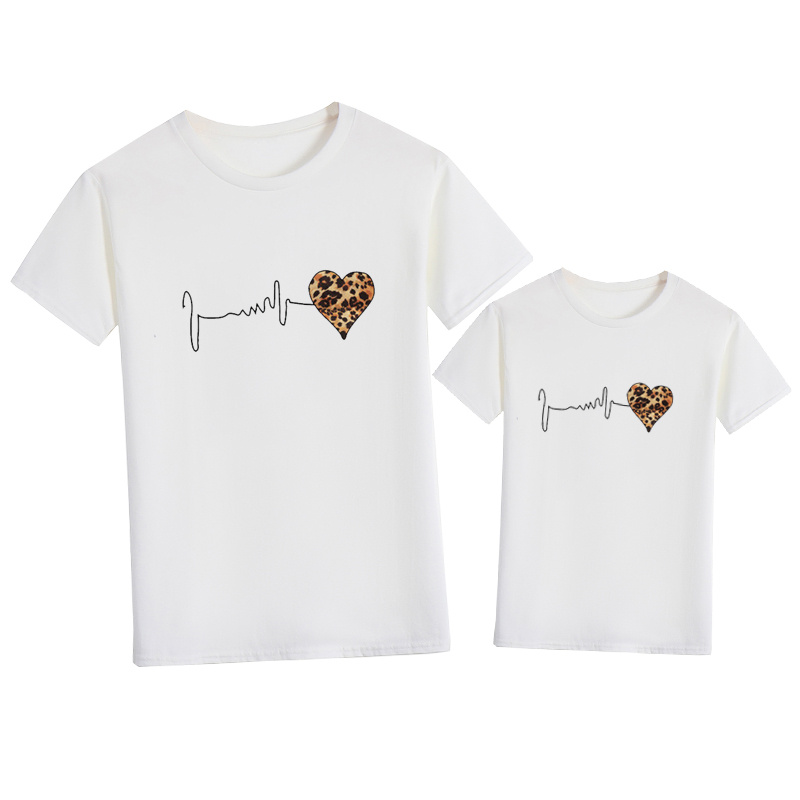 Leopard Heart Family T-shirt M - Plant Parent Shirt recension och pris